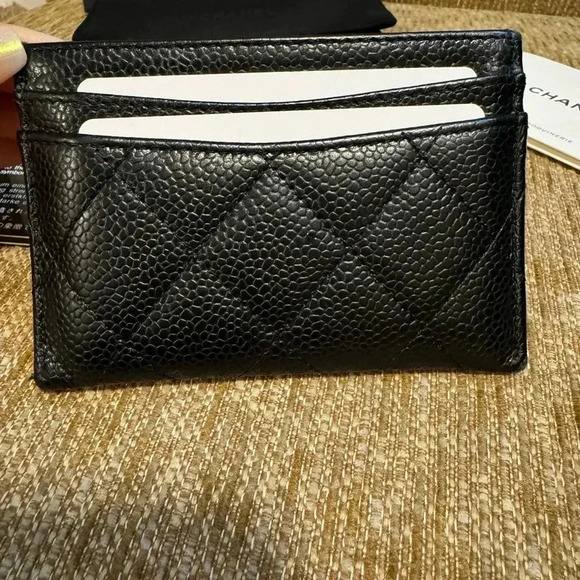 ❤️ Authentic Chanel Classic Card Holder Black Caviar Leather W/ Receipt & Box ❤️ - Picture 5 of 12